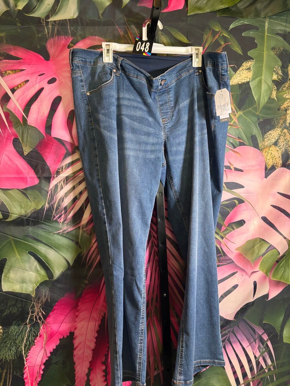 Time and tru - Maternity jeans size 20